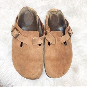 COPY - Birkenstock’s Cognac color. Sz 8